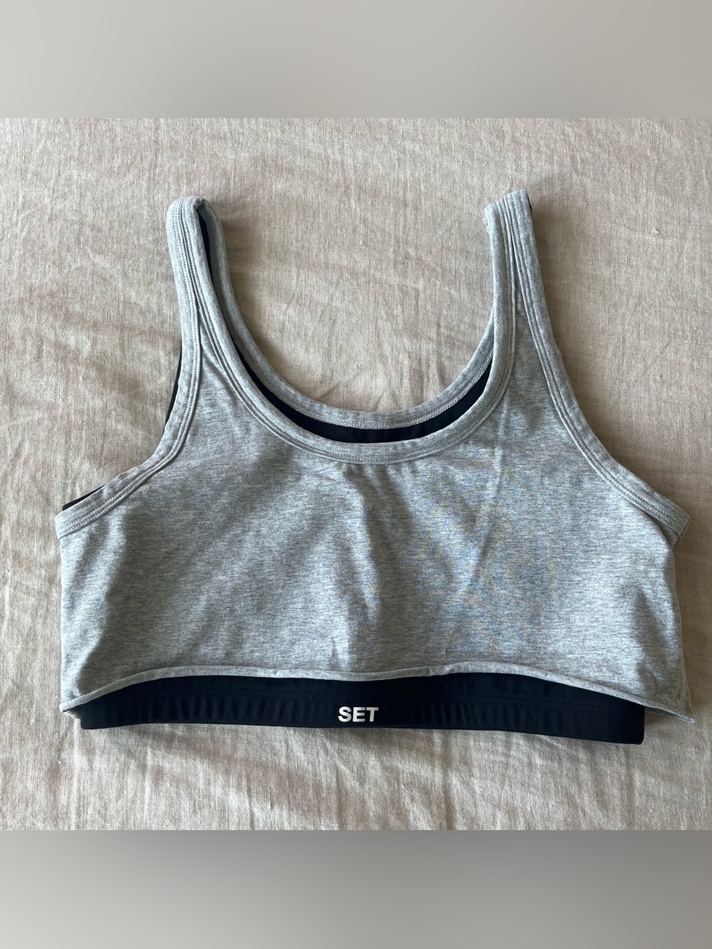 Women’s Grey & Black Set Active Orca Sportbody Roster Bra, Large.